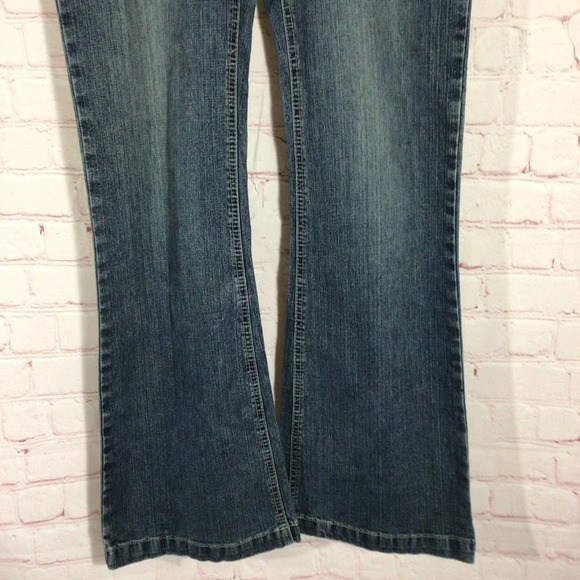 Jou Jou Boot Cut Medium Wash Blue Denim Jeans - Size 9/10 - Picture 3 of 10